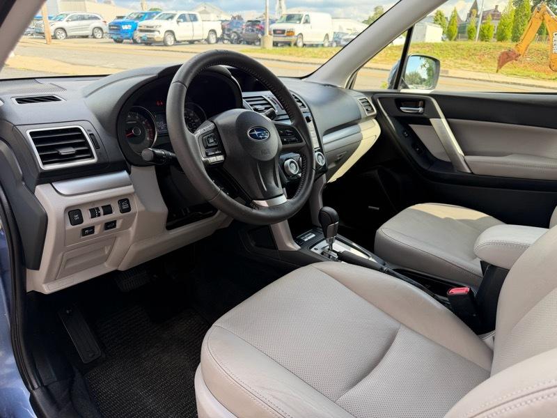Subaru Forester 2.5i Touring 2016