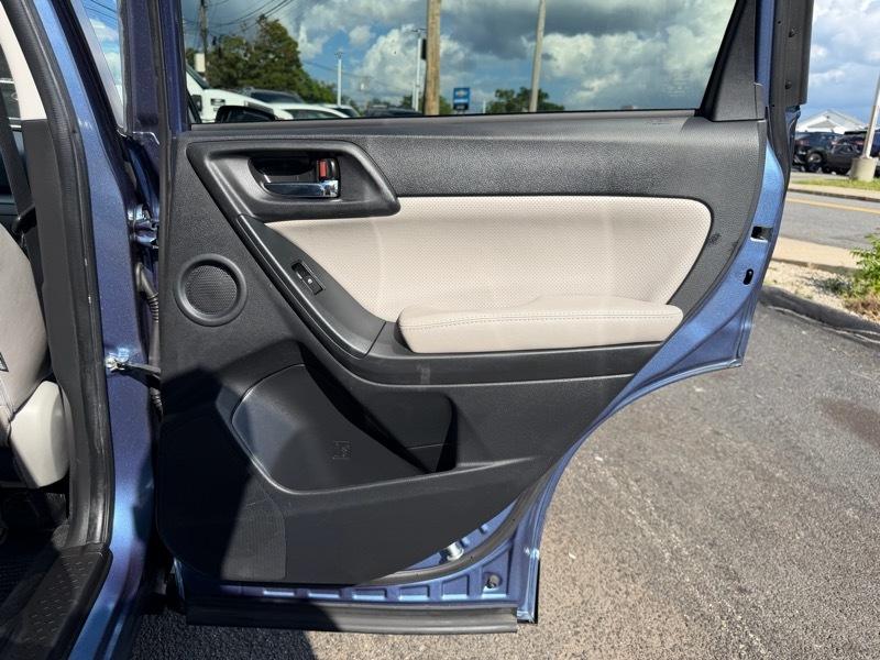 Subaru Forester 2.5i Touring 2016
