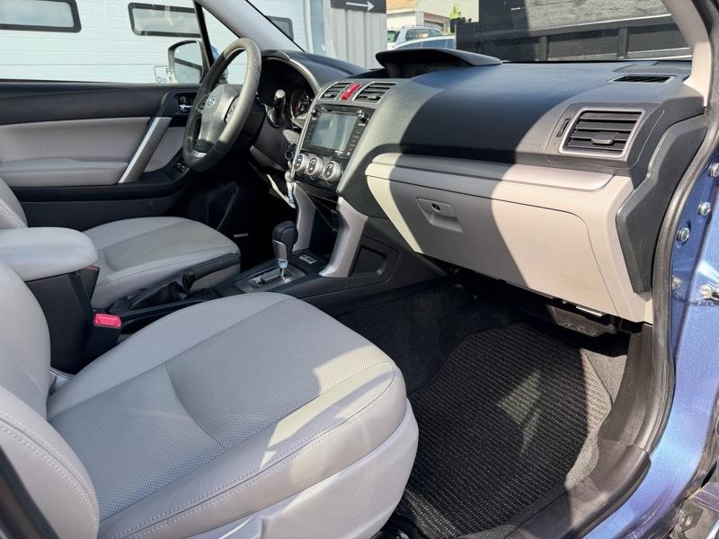 Subaru Forester 2.5i Touring 2016