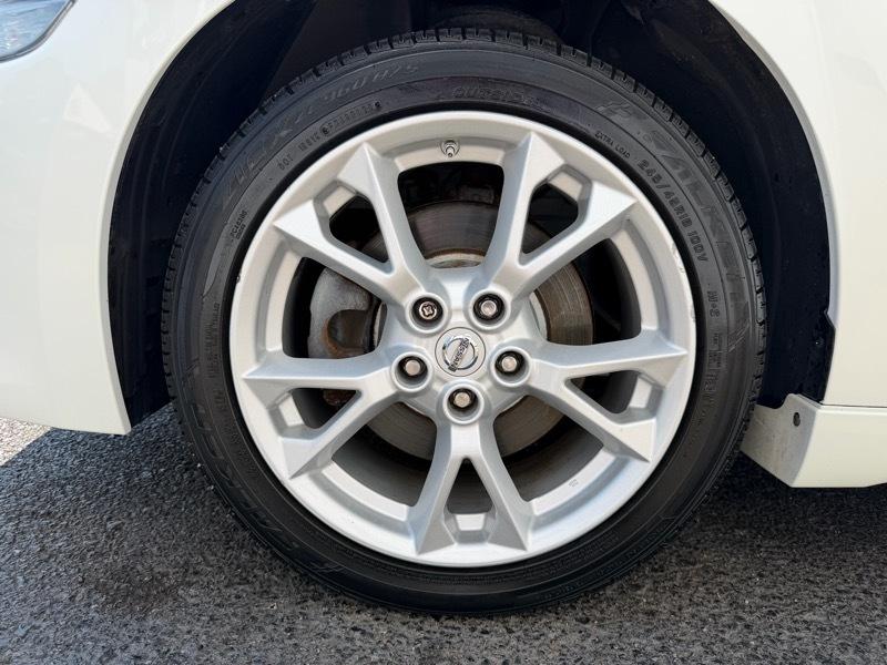 Nissan Maxima SV 2013