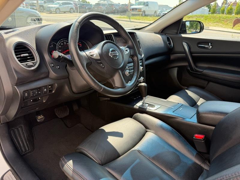 Nissan Maxima SV 2013