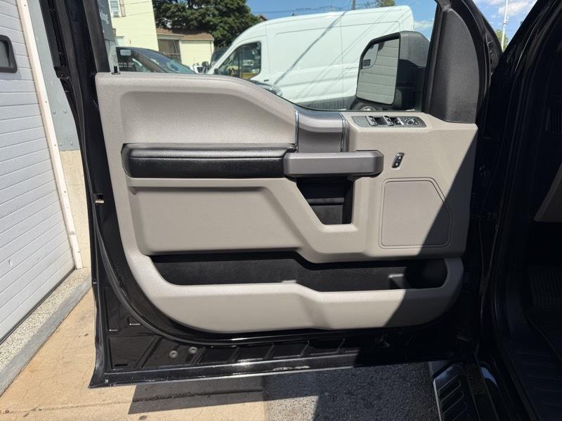 Ford F-150 XLT 4WD 2019