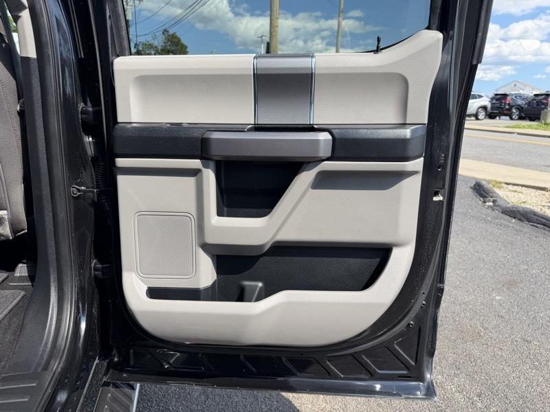 Ford F-150 XLT 4WD 2019