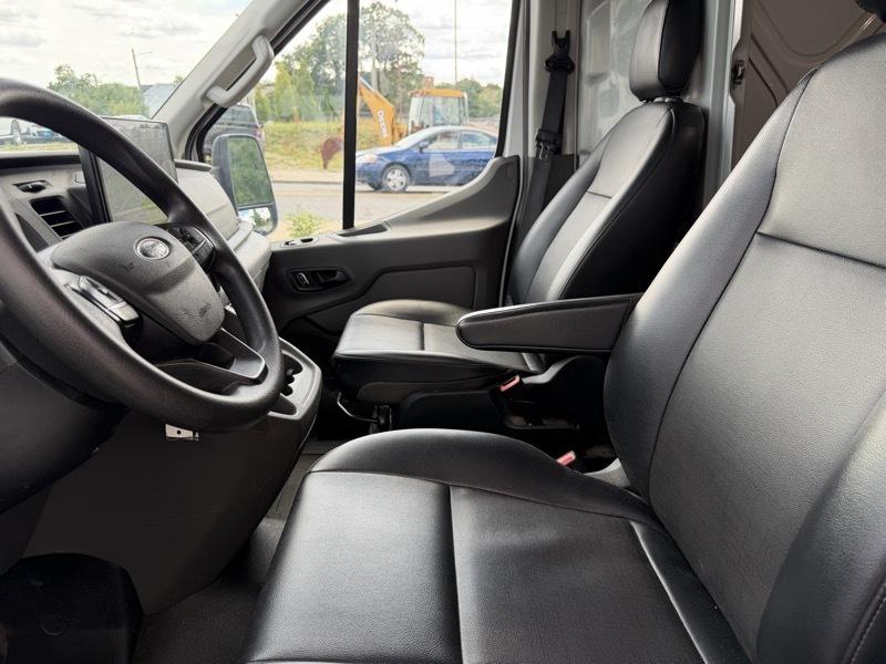 Ford Transit 250 Van 2023