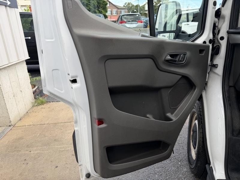 Ford Transit 250 Van 2023