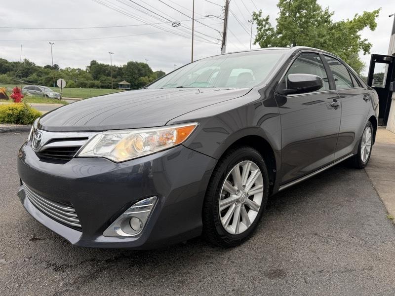Toyota Camry XLE V6 2014