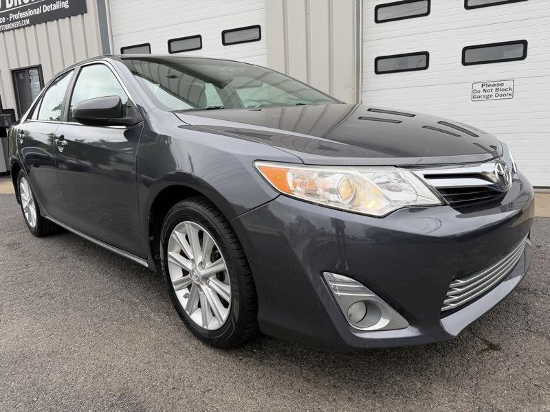 Toyota Camry XLE V6 2014