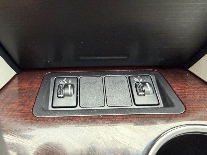 Toyota Camry XLE V6 2014
