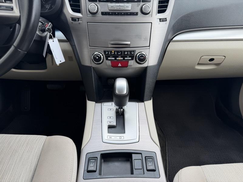 Subaru Outback 2.5i Premium 2013
