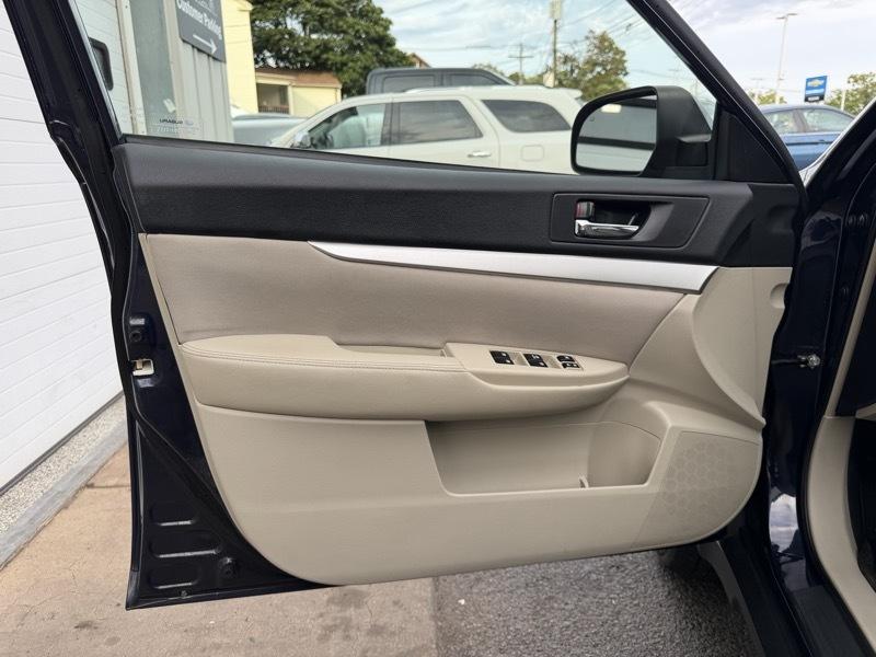 Subaru Outback 2.5i Premium 2013