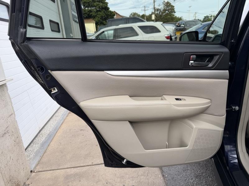 Subaru Outback 2.5i Premium 2013