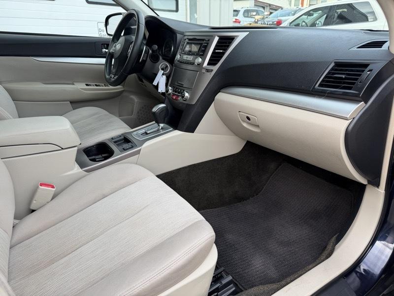 Subaru Outback 2.5i Premium 2013