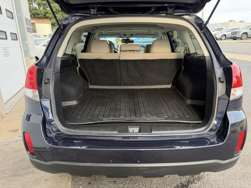 Subaru Outback 2.5i Premium 2013