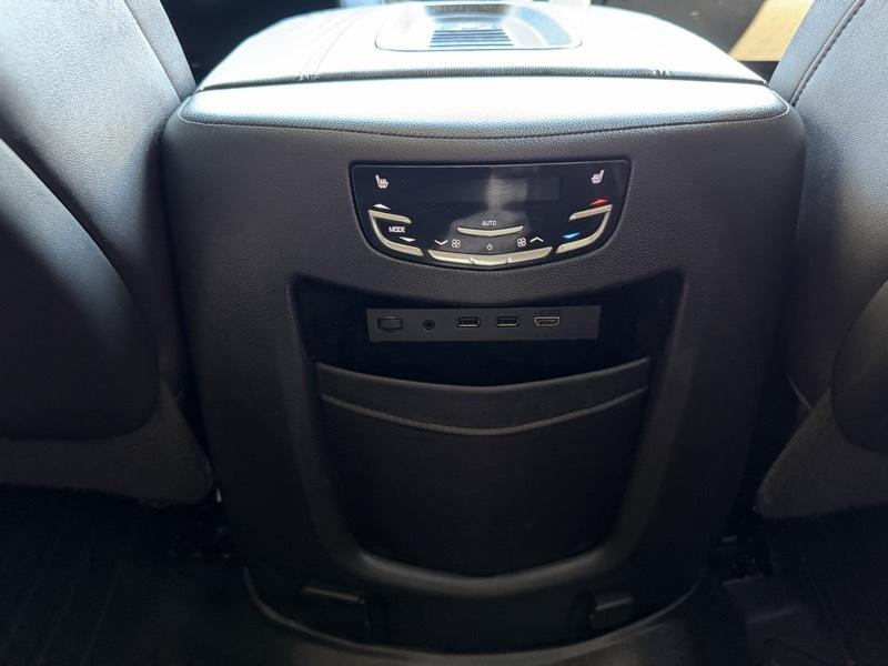 Cadillac Escalade Premium 4WD 2018