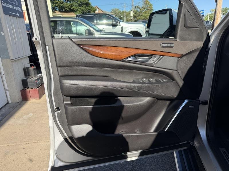Cadillac Escalade Premium 4WD 2018