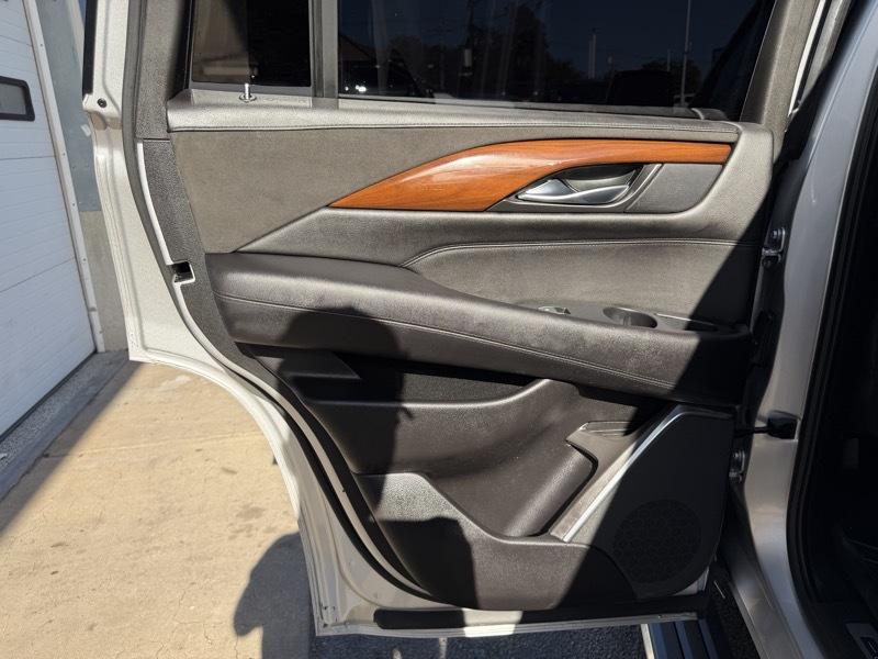 Cadillac Escalade Premium 4WD 2018