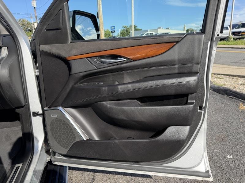 Cadillac Escalade Premium 4WD 2018