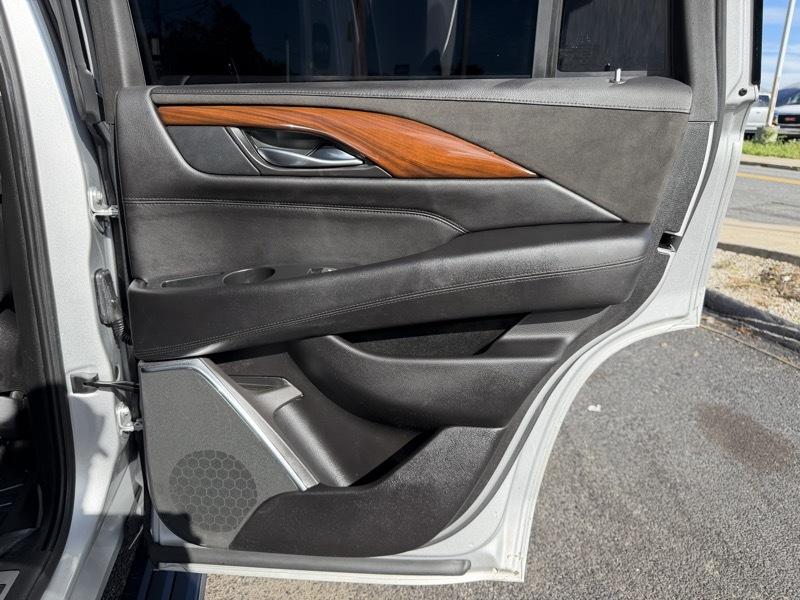 Cadillac Escalade Premium 4WD 2018
