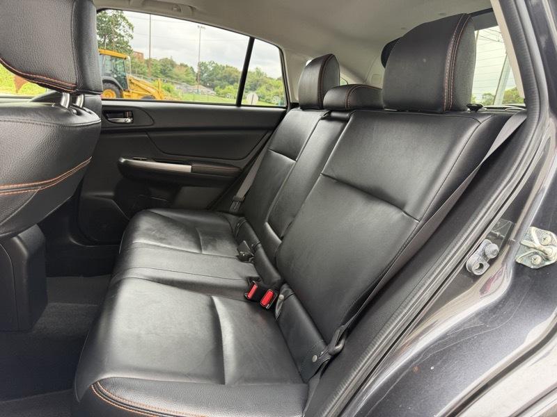 Subaru Crosstrek 2.0i Limited PZEV CVT 2016