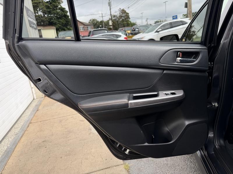 Subaru Crosstrek 2.0i Limited PZEV CVT 2016