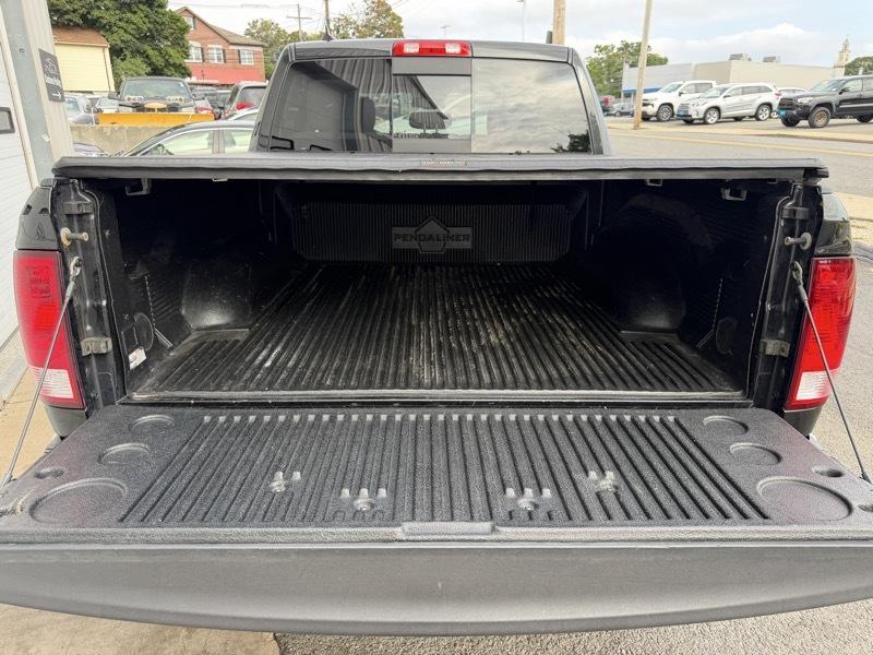 RAM 1500 Big Horn Crew Cab 4WD 2017