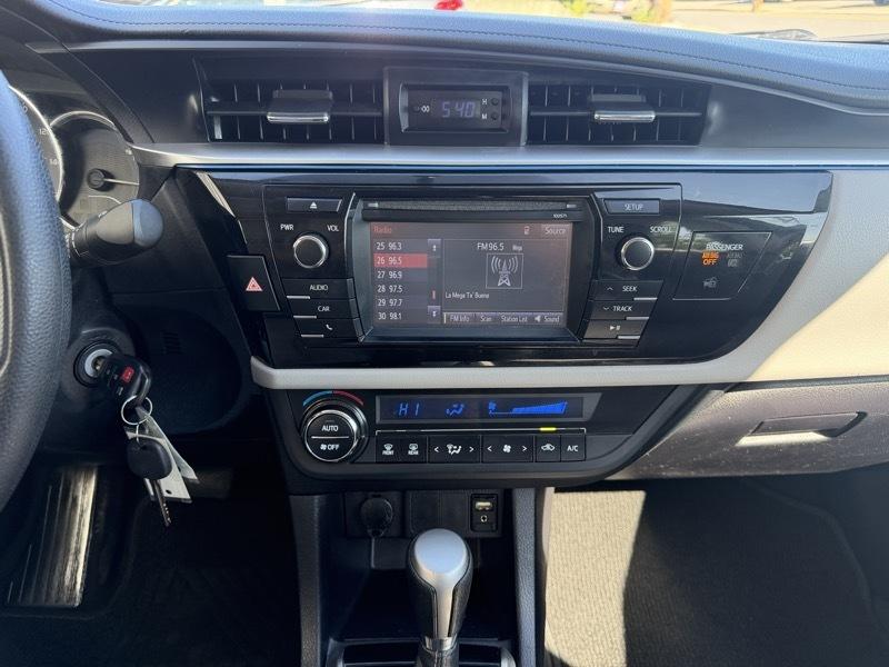 Toyota Corolla LE 2014