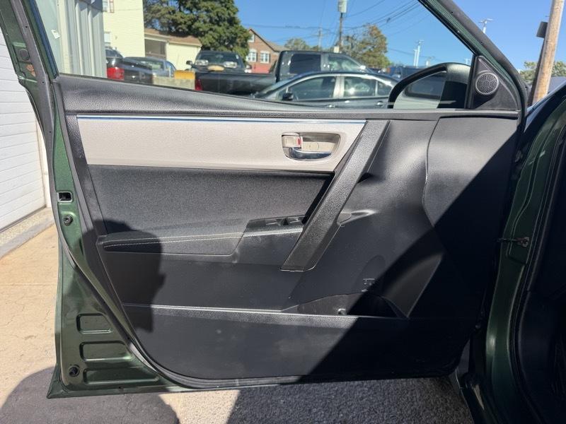 Toyota Corolla LE 2014