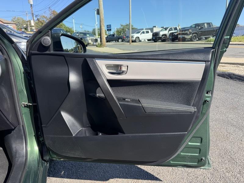 Toyota Corolla LE 2014