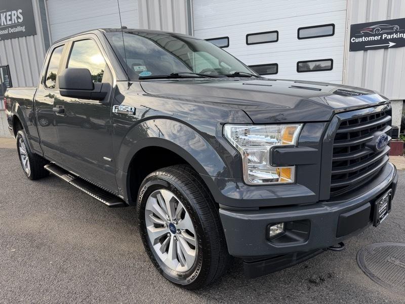 Ford F-150 STX SuperCab 4WD 2017