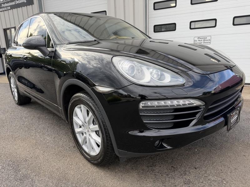 Porsche Cayenne Base 2011