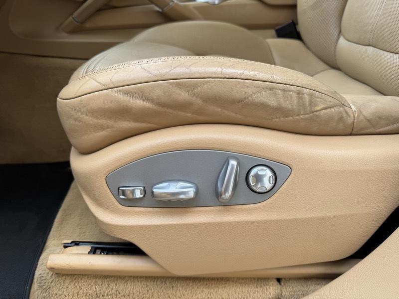 Porsche Cayenne Base 2011