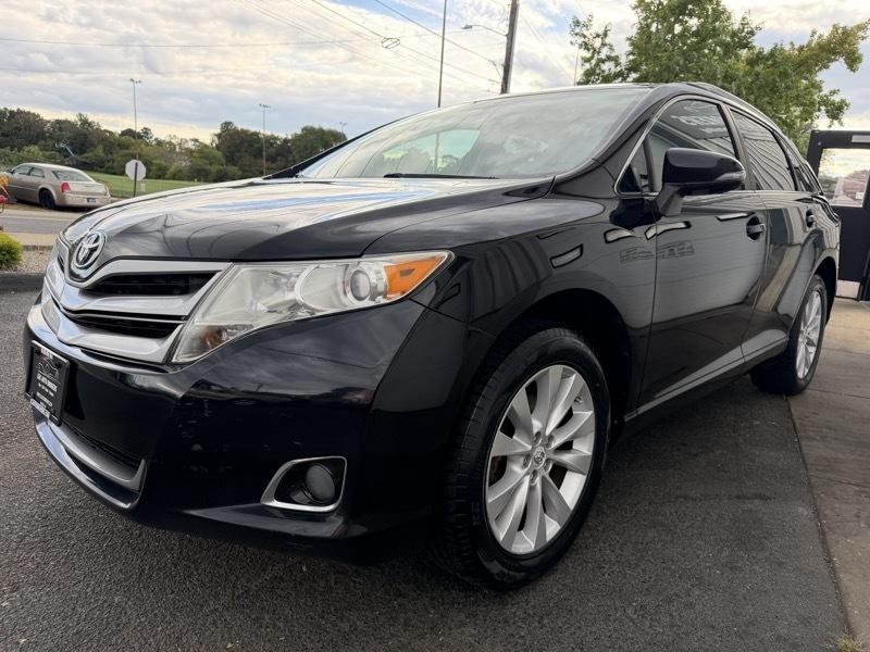 Toyota Venza LE I4 AWD 2013