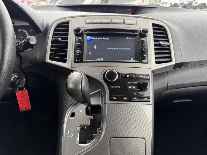 Toyota Venza LE I4 AWD 2013