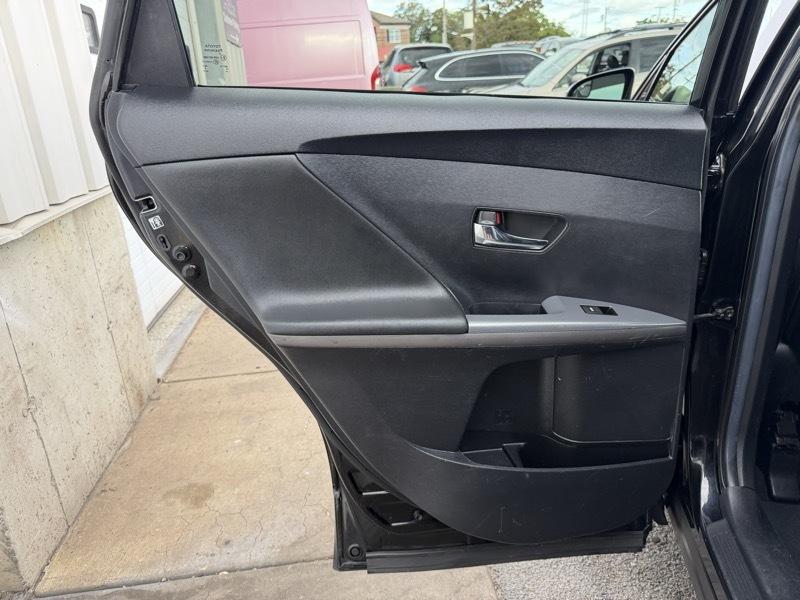 Toyota Venza LE I4 AWD 2013