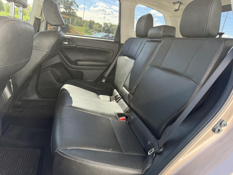 Subaru Forester 2.5i Limited 2014