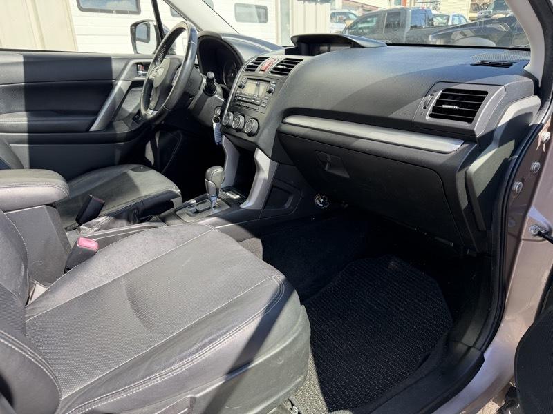 Subaru Forester 2.5i Limited 2014