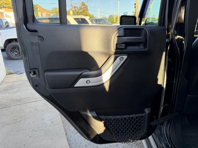 Jeep Wrangler Unlimited Rubicon 4WD 2016