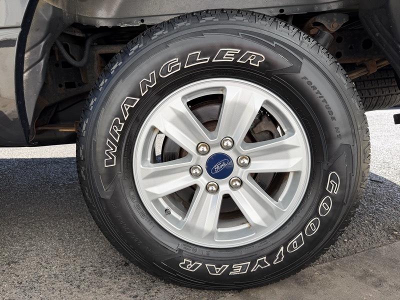 Ford F-150 XL 4WD 2015