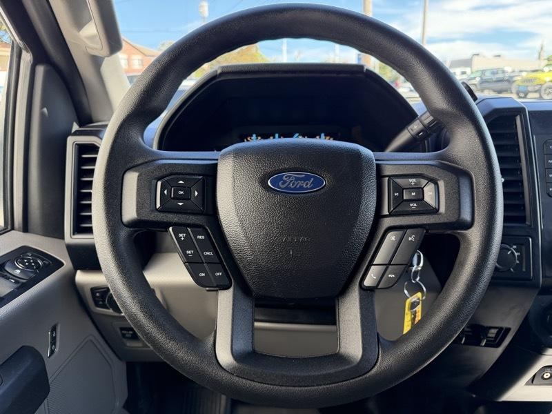 Ford F-150 XL 4WD 2015