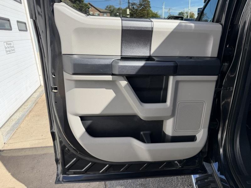 Ford F-150 XL 4WD 2015