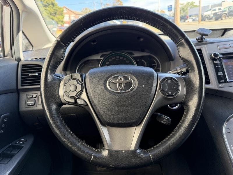 Toyota Venza XLE I4 AWD 2014
