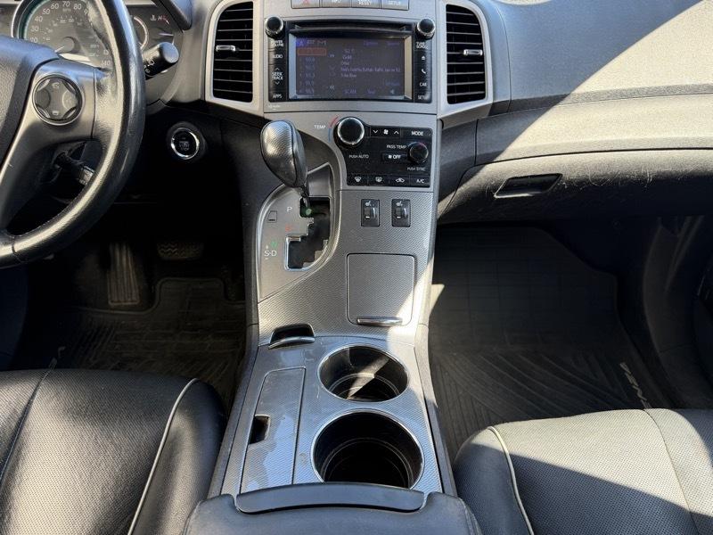 Toyota Venza XLE I4 AWD 2014