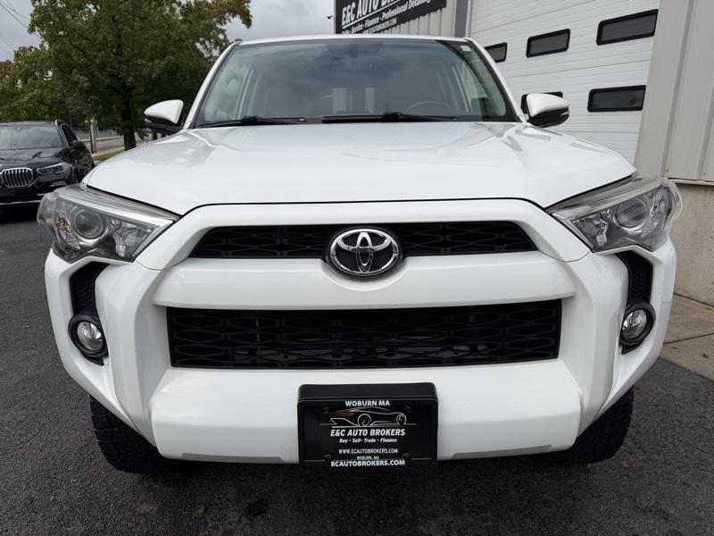 Toyota 4Runner SR5 4WD 2017