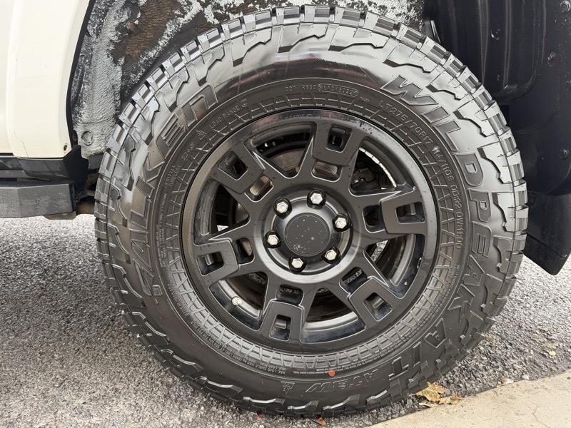 Toyota 4Runner SR5 4WD 2017