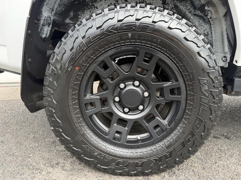 Toyota 4Runner SR5 4WD 2017
