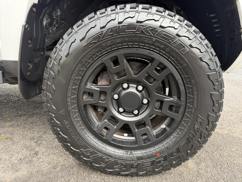 Toyota 4Runner SR5 4WD 2017
