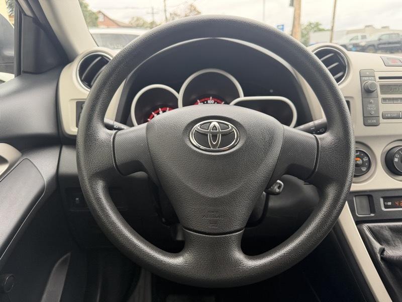 Toyota Matrix 4dr Wgn Man FWD 2010