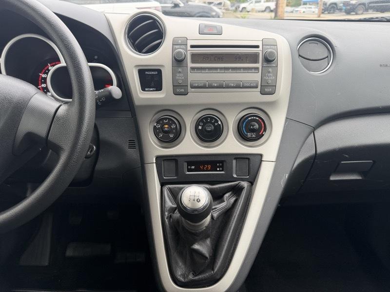 Toyota Matrix 4dr Wgn Man FWD 2010