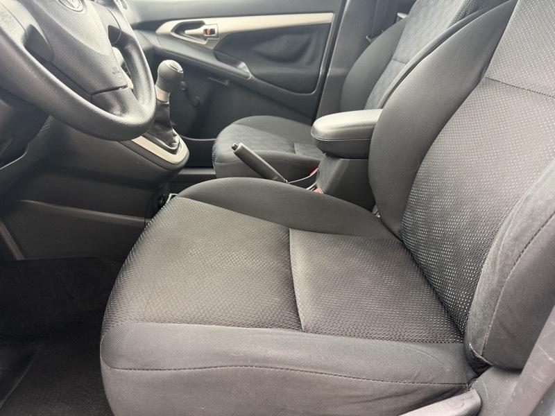 Toyota Matrix 4dr Wgn Man FWD 2010