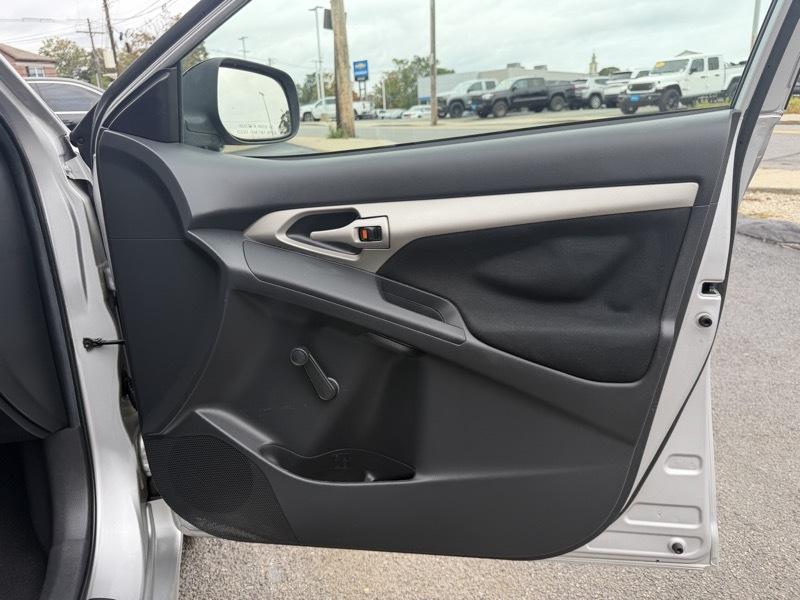 Toyota Matrix 4dr Wgn Man FWD 2010